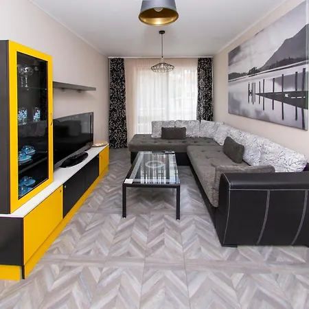 Apartamento Yellow&Black Sofía